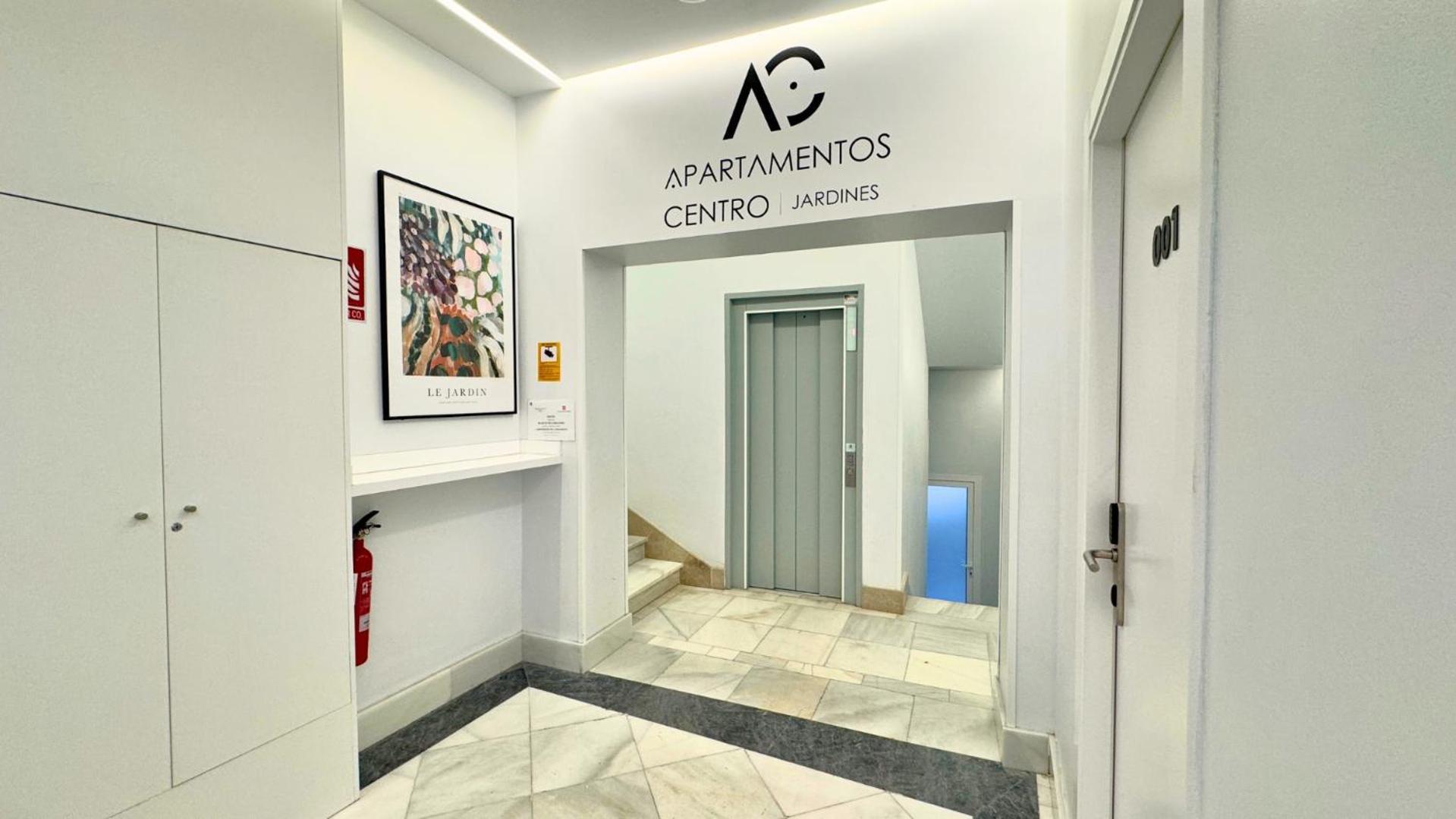 Apartamentos Centro Jardines Madrid Exterior foto